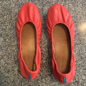 Tieks Poppy size 6